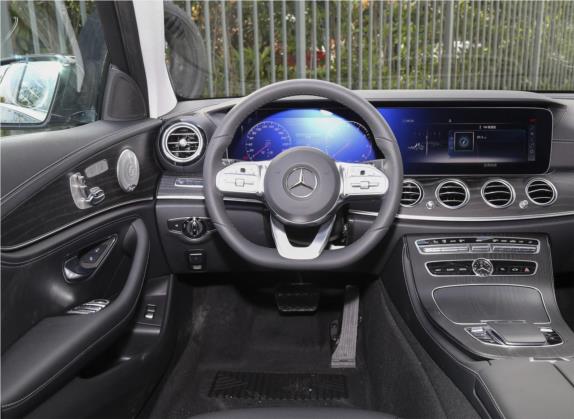 奔驰E级 2020款 改款 E 300 L 运动殊享版 中控类   驾驶位