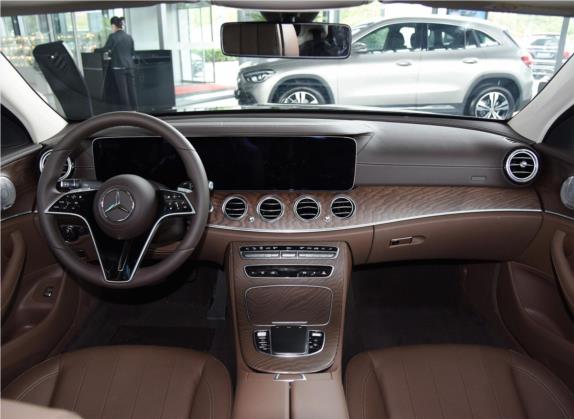 奔驰E级 2021款 E 300 L 豪华型 中控类   中控全图