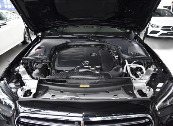 奔驰E级 2021款 E 300 L 豪华型 其他细节类   发动机舱