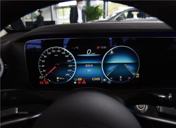 奔驰E级 2021款 E 300 L 豪华型 中控类   仪表盘