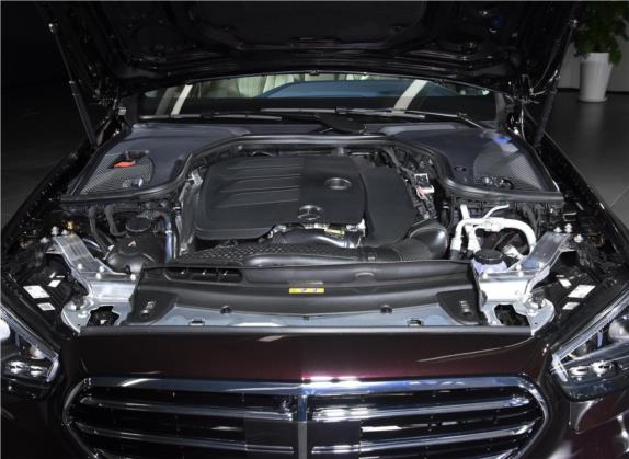 奔驰E级 2021款 E 350 L 4MATIC 其他细节类   发动机舱