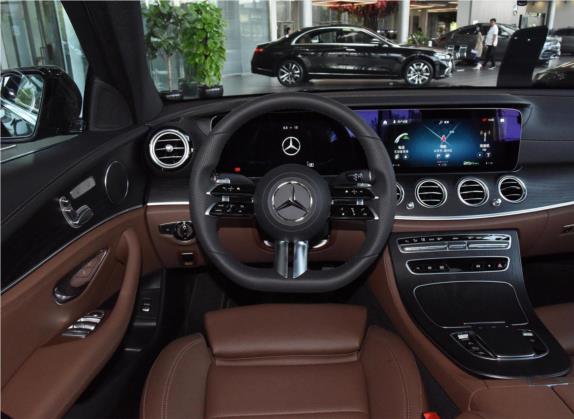 奔驰E级 2021款 改款 E 260 L 运动型 4MATIC 中控类   驾驶位