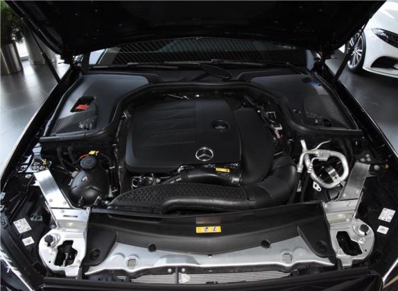 奔驰E级 2021款 改款 E 260 L 运动型 4MATIC 其他细节类   发动机舱