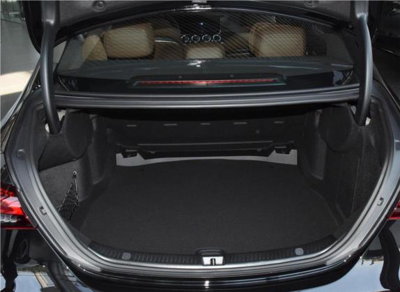 奔驰E级 2021款 改款 E 260 L 运动型 4MATIC 车厢座椅   后备厢