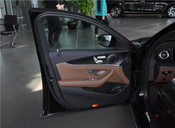 奔驰E级 2021款 改款 E 260 L 运动型 4MATIC 车厢座椅   前门板