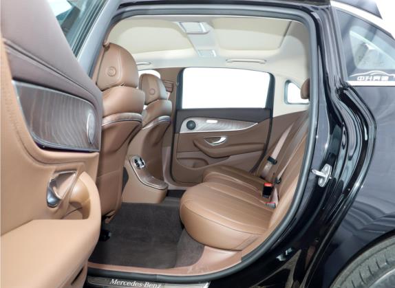 奔驰E级 2021款 改款 E 260 L 4MATIC 车厢座椅   后排空间