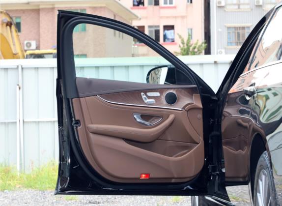奔驰E级 2021款 改款 E 260 L 4MATIC 车厢座椅   前门板