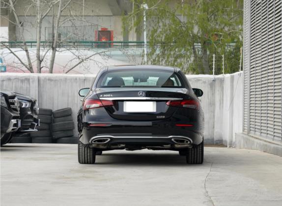 奔驰E级 2021款 改款 E 300 L 尊贵型 外观   正后