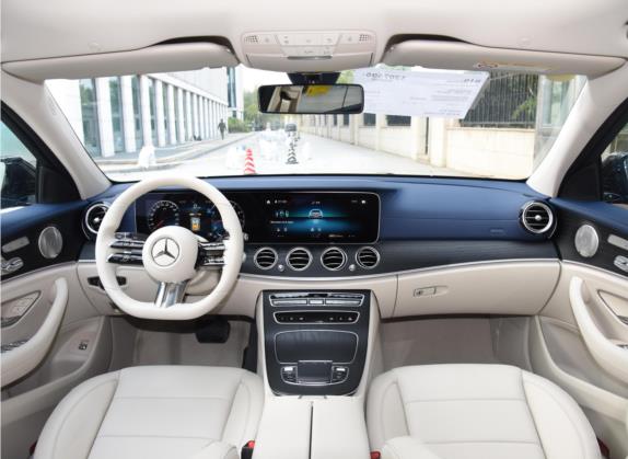 奔驰E级 2022款 E 300 L 运动豪华型 中控类   中控全图