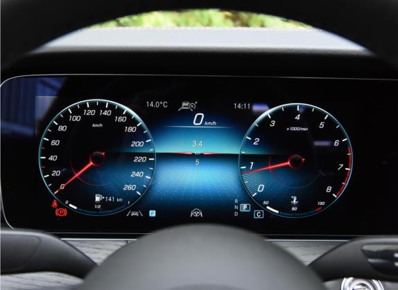 奔驰E级 2022款 E 300 L 运动尊贵型 中控类   仪表盘