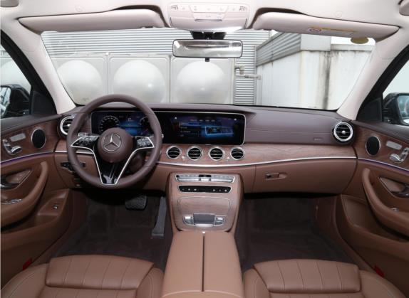 奔驰E级 2022款 E 260 L 4MATIC 中控类   中控全图