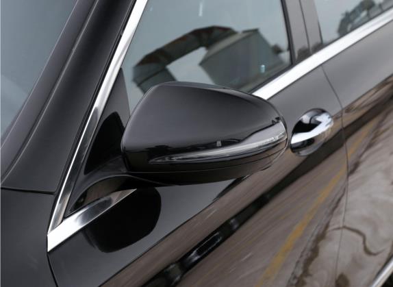 奔驰E级 2022款 E 260 L 4MATIC 外观细节类   外后视镜