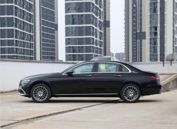 奔驰E级 2022款 E 260 L 4MATIC 外观   正侧