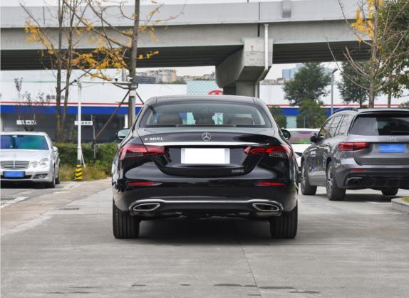 奔驰E级 2022款 改款 E 300 L 尊贵型 外观   正后
