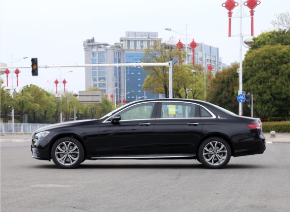 奔驰E级 2022款 改款二 E 300 L 运动时尚型 外观   正侧