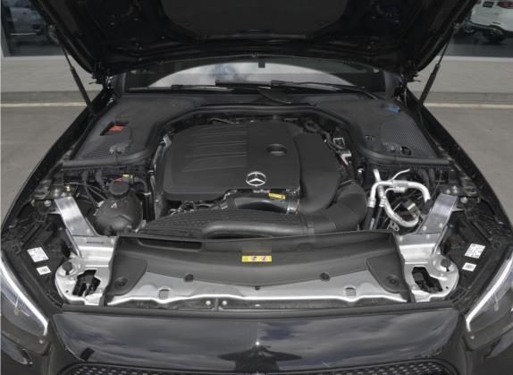 奔驰E级 2022款 改款二 E 300 L 运动尊贵型 其他细节类   发动机舱