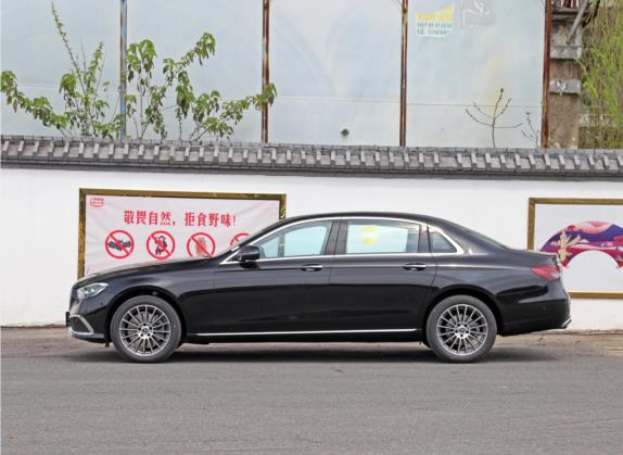 奔驰E级 2022款 改款 E 260 L 外观   正侧