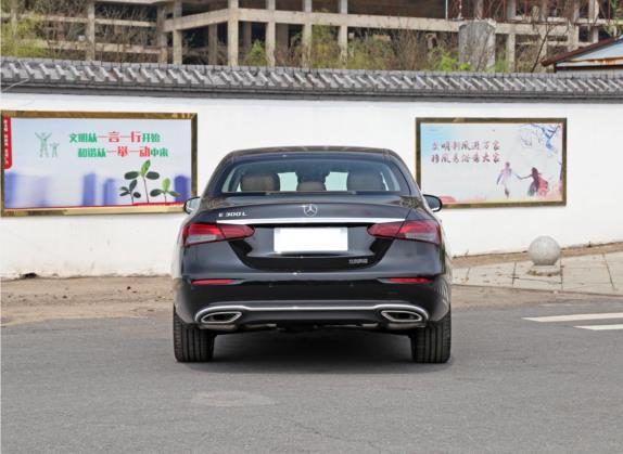 奔驰E级 2022款 改款二 E 300 L 尊贵型 外观   正后