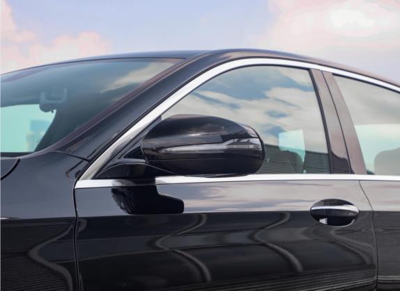 奔驰E级 2022款 改款二 E 260 L 运动型 4MATIC 外观细节类   外后视镜