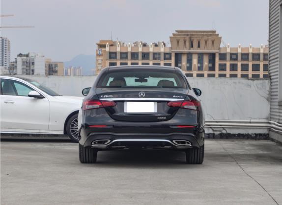 奔驰E级 2022款 改款二 E 260 L 运动型 4MATIC 外观   正后