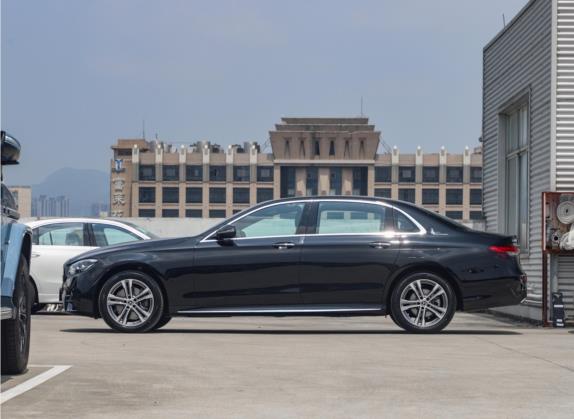 奔驰E级 2022款 改款二 E 260 L 运动型 4MATIC 外观   正侧