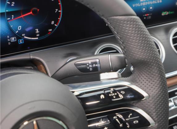奔驰E级 2022款 改款二 E 260 L 运动型 4MATIC 中控类   挡把
