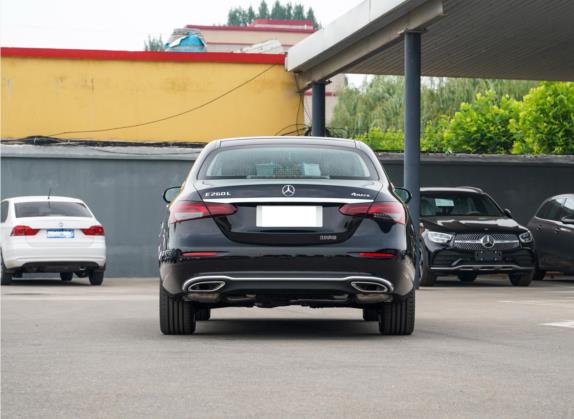 奔驰E级 2022款 改款二 E 260 L 4MATIC 外观   正后