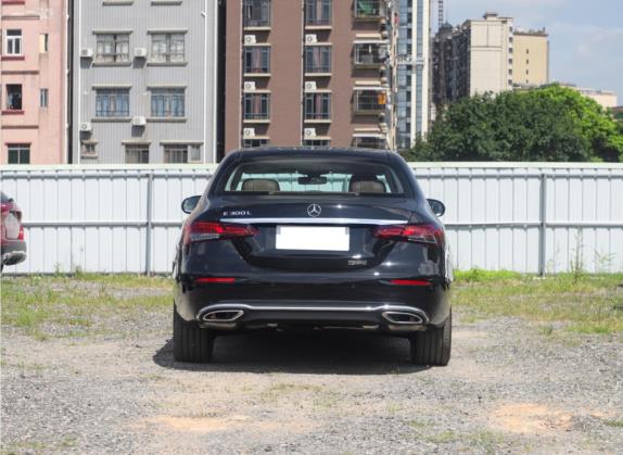 奔驰E级 2022款 改款三 E 300 L 时尚型 外观   正后