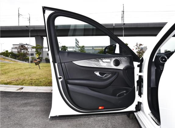奔驰E级 2023款 E 260 L 运动型 车厢座椅   前门板