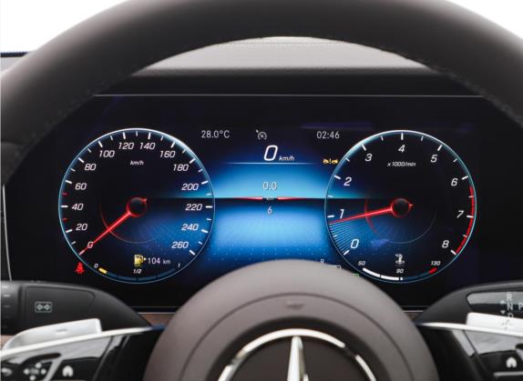 奔驰E级 2023款 E 300 L 时尚型 中控类   仪表盘