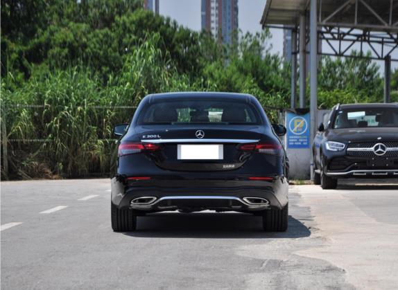 奔驰E级 2023款 E 300 L 运动时尚型 外观   正后