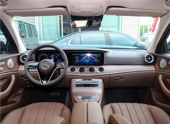 奔驰E级 2023款 E 300 L 尊贵型 中控类   中控全图