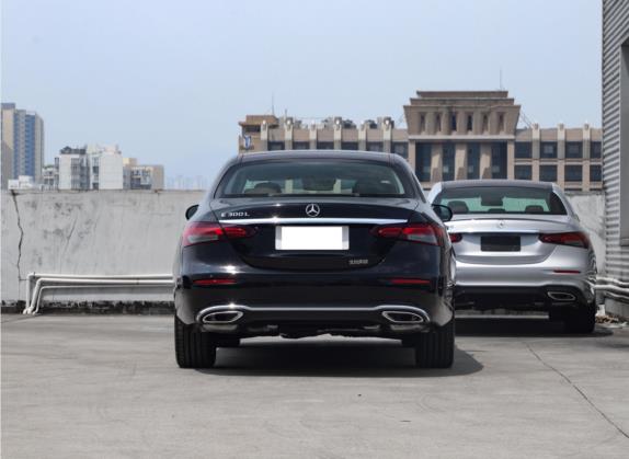 奔驰E级 2023款 E 300 L 尊贵型 外观   正后