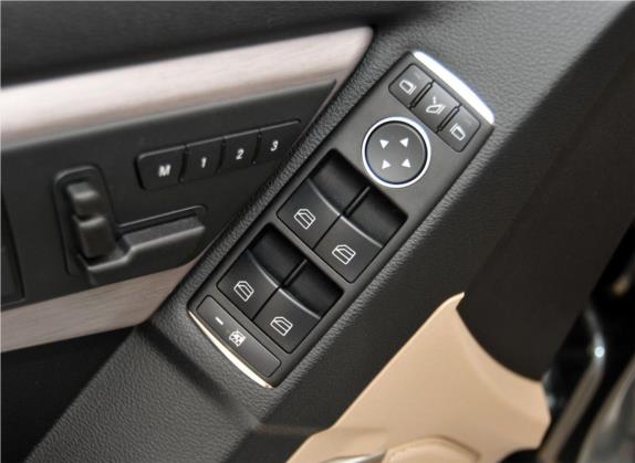 奔驰GLK级 2012款 GLK 300 4MATIC 动感型 车厢座椅   门窗控制