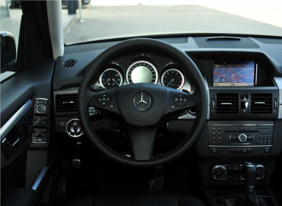奔驰GLK级 2012款 GLK 300 4MATIC 豪华型 中控类   驾驶位