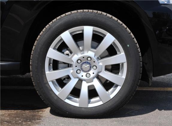 奔驰GLK级 2012款 GLK 300 4MATIC 豪华型 其他细节类   前轮