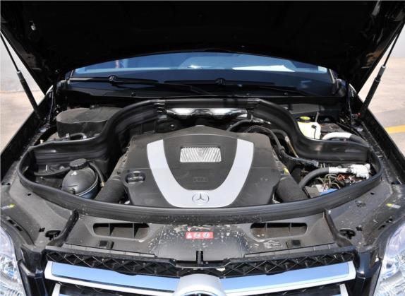 奔驰GLK级 2012款 GLK 300 4MATIC 豪华型 其他细节类   发动机舱