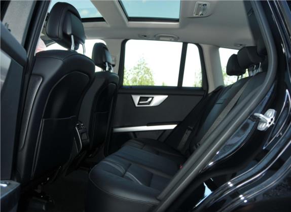 奔驰GLK级 2012款 GLK 300 4MATIC 豪华型 车厢座椅   后排空间