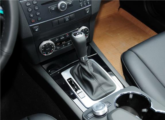 奔驰GLK级 2012款 GLK 300 4MATIC 时尚型 中控类   挡把