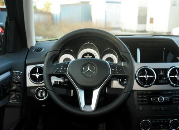 奔驰GLK级 2013款 GLK 300 4MATIC 动感型 中控类   驾驶位