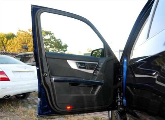 奔驰GLK级 2013款 GLK 300 4MATIC 动感型 车厢座椅   前门板