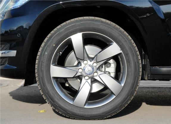 奔驰GLK级 2013款 GLK 300 4MATIC 豪华型 其他细节类   前轮