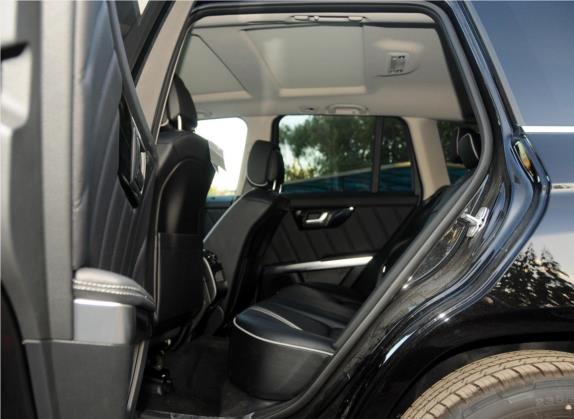 奔驰GLK级 2013款 GLK 300 4MATIC 豪华型 车厢座椅   后排空间