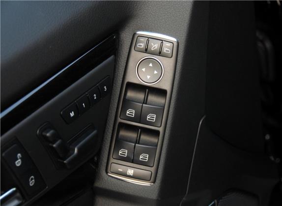 奔驰GLK级 2013款 GLK 300 4MATIC 豪华型 车厢座椅   门窗控制