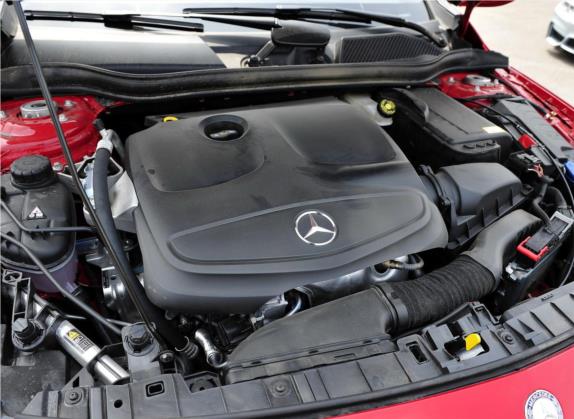奔驰GLA 2015款 GLA 260 4MATIC 运动型 其他细节类   发动机舱