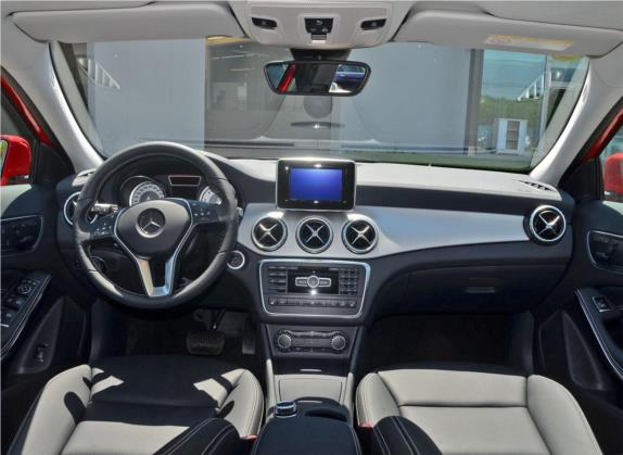 奔驰GLA 2015款 GLA 220 4MATIC 豪华型 中控类   中控全图