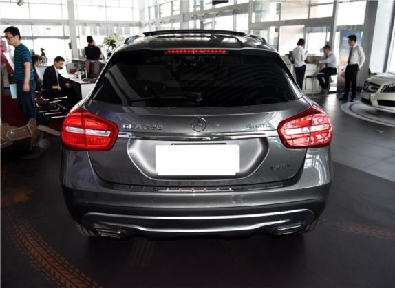 奔驰GLA 2015款 GLA 220 4MATIC 时尚型 外观   正后
