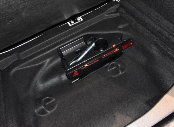奔驰GLA 2016款 GLA 260 4MATIC 运动型 其他细节类   备胎