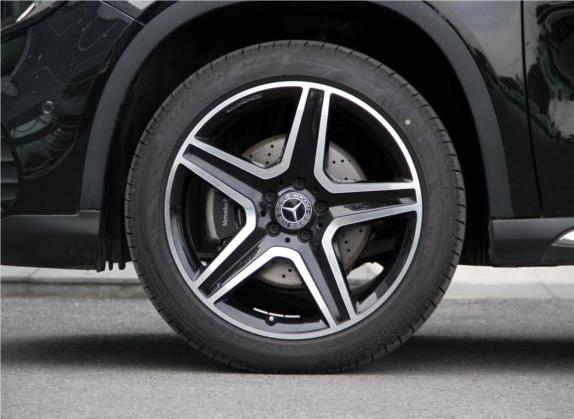 奔驰GLA 2018款 GLA 260 4MATIC 运动型 其他细节类   前轮