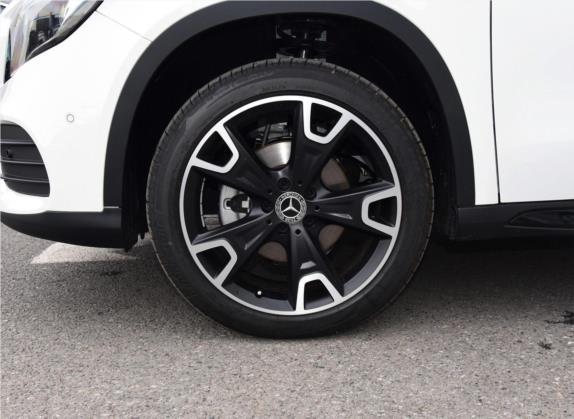 奔驰GLA 2019款 GLA 220 4MATIC 运动型 其他细节类   前轮